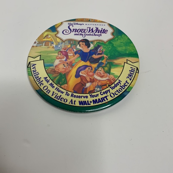 Bundle of Disney Pins | Aristocats Snow White Mickey Christmas | Collectors Pins - Picture 4 of 6